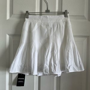 Storets NWT Alyssa Pleated Skort Size S/M White